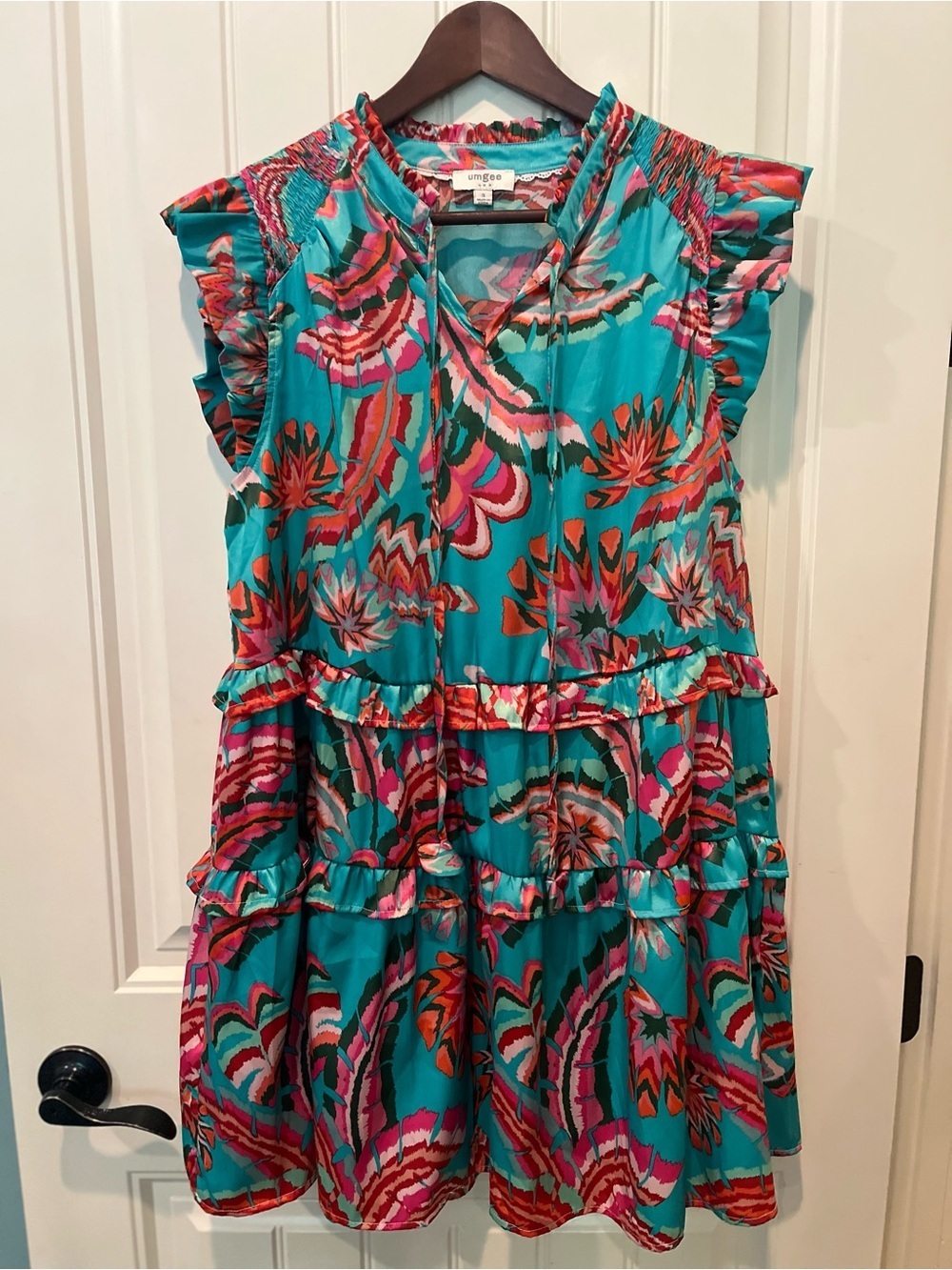 Umgee Small Tropical Ruffle Tiered Dress EUC Resort Cruise Vacay Vibrant Comfy